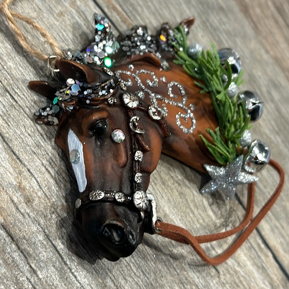 Holiday Horses: “Sleigh Bells" design. Decorated horse Christmas ornament - Picture 3 of 12